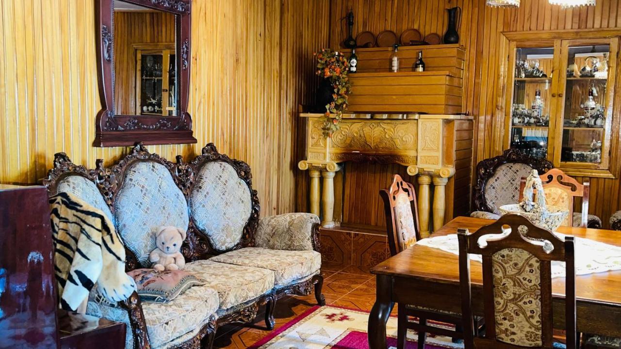Belas House With Terrace Кутаїсі Екстер'єр фото