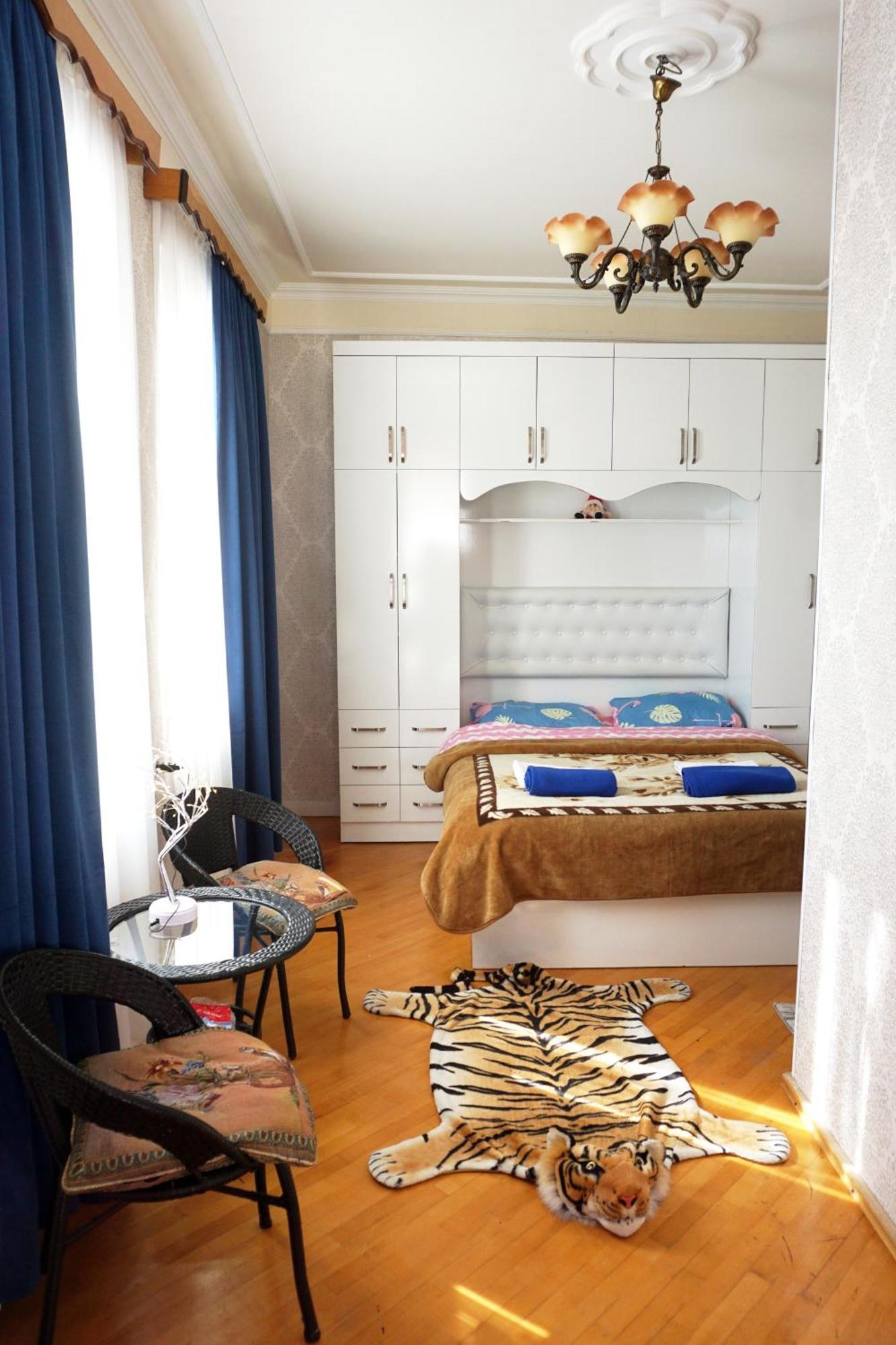 Belas House With Terrace Кутаїсі Екстер'єр фото
