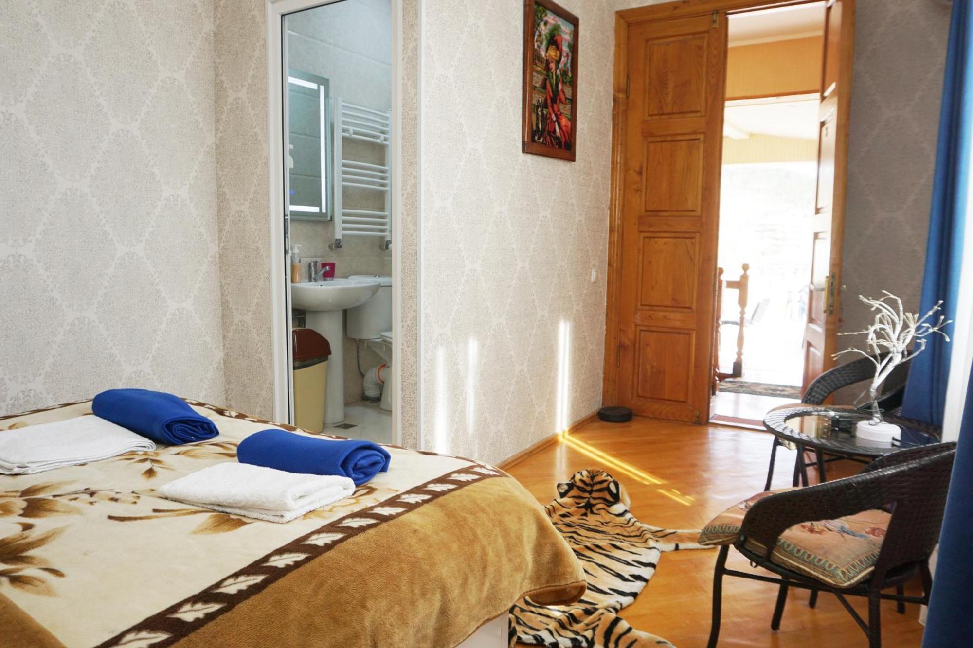 Belas House With Terrace Кутаїсі Екстер'єр фото